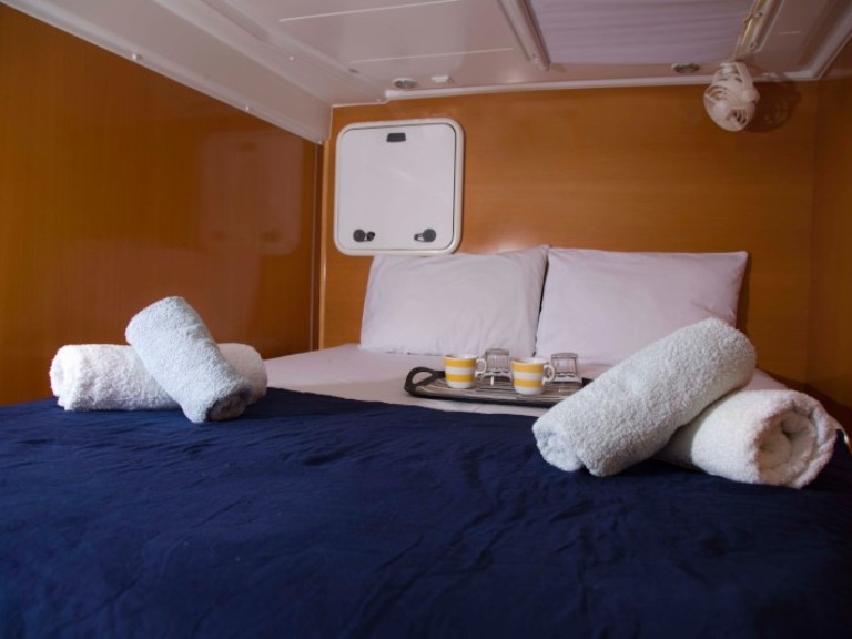 Yacht charter Níkiti cheap Lagoon 420