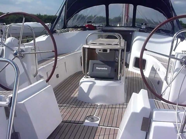 Rent a Jeanneau Sun Odyssey 44i Lefkáda