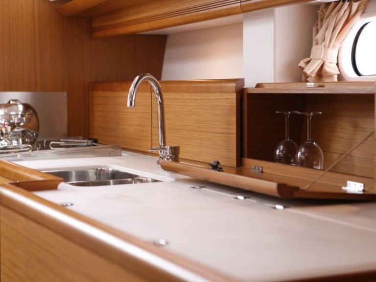 Yacht charter Lefkáda cheap Sun Odyssey 44i