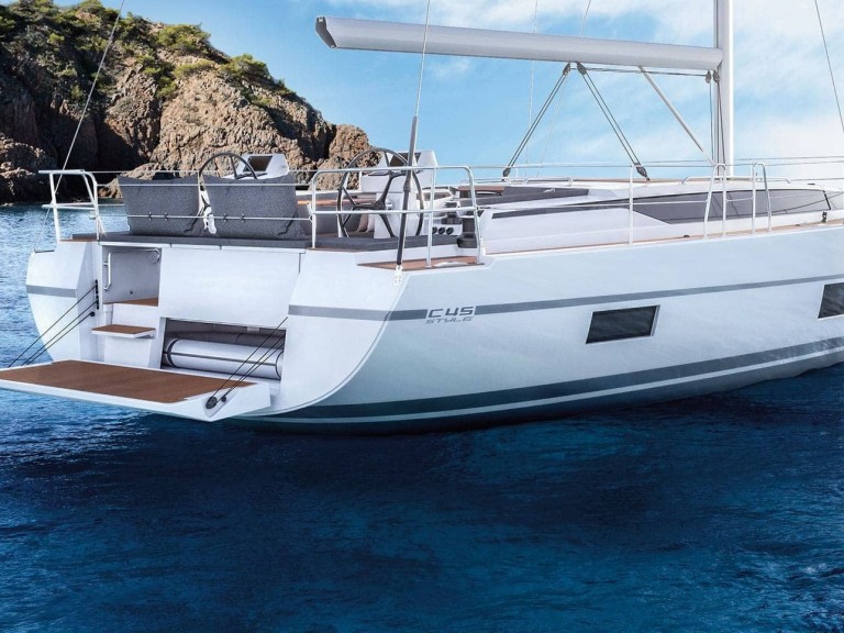 Sailboat rental in Lefkáda - Bavaria Bavaria C45