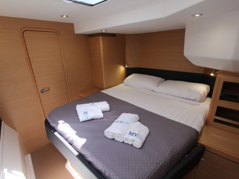 Dufour Dufour Catamarans 48 Sail in Salerno on SamBoat