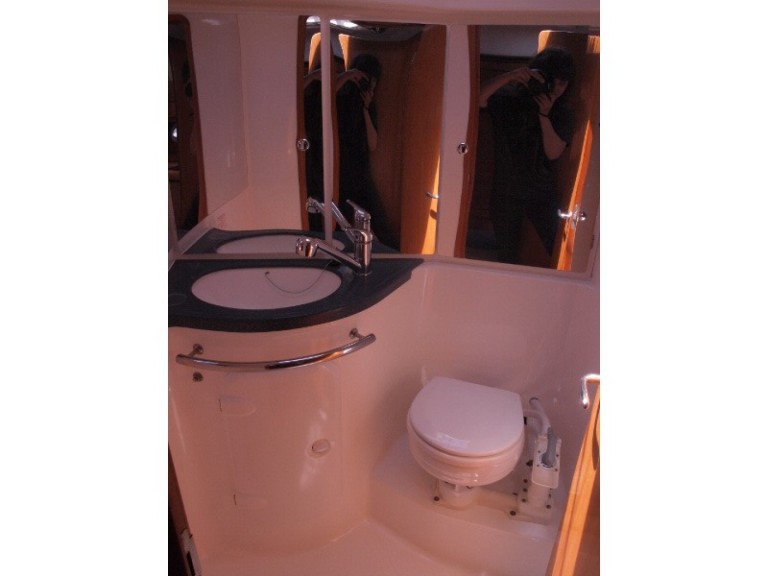 Sailboat rental with or without captain Bavaria Primošten