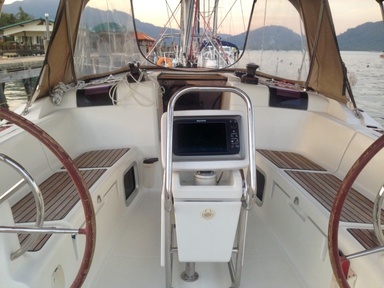 Sailboat for rent Ko Chang (Koh Chang) at the best price