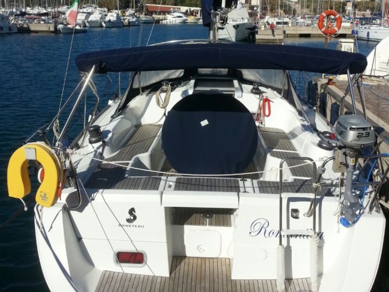 Bénéteau Oceanis 37 charter bareboat or captained in  Salivoli