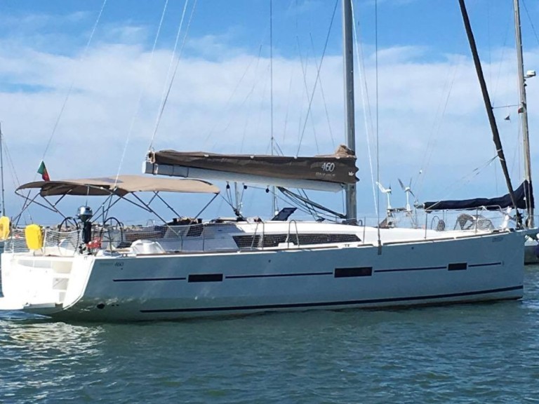 Sailboat for rent Portimão at the best price