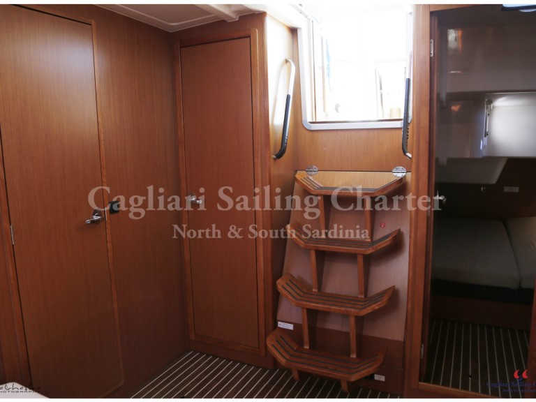 Sailboat rental in Cagliari - Bavaria Cruiser 51