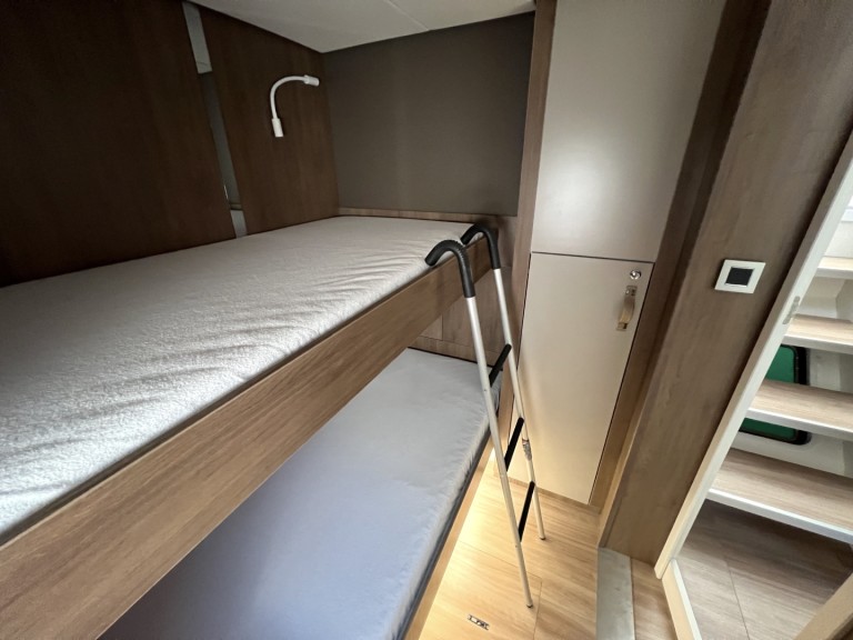 Catamaran rental in Alimos - Bali Bali 4.8 (6+2 cab)