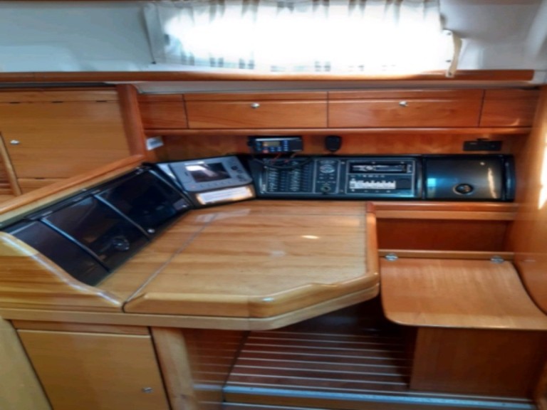 Sailboat rental in Punat - Bavaria Bavaria 39 Cruiser