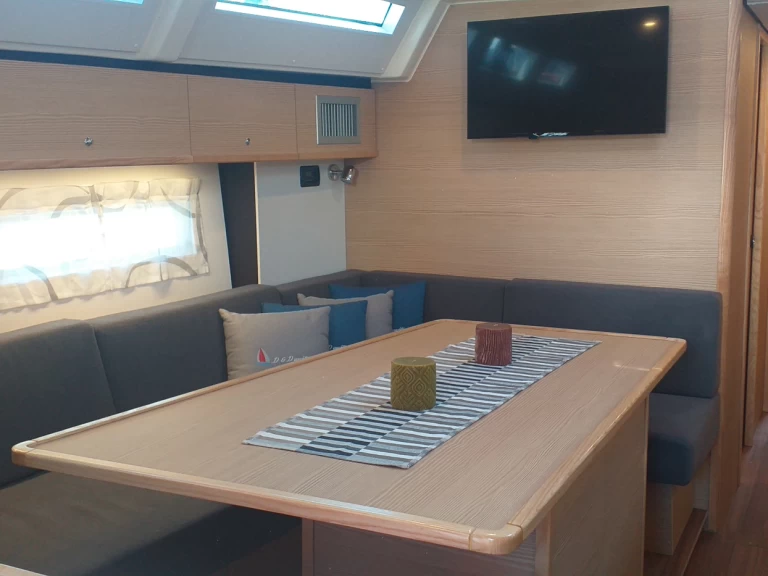 Rent a D&D Yacht D&D Kufner 50 I. Trogir