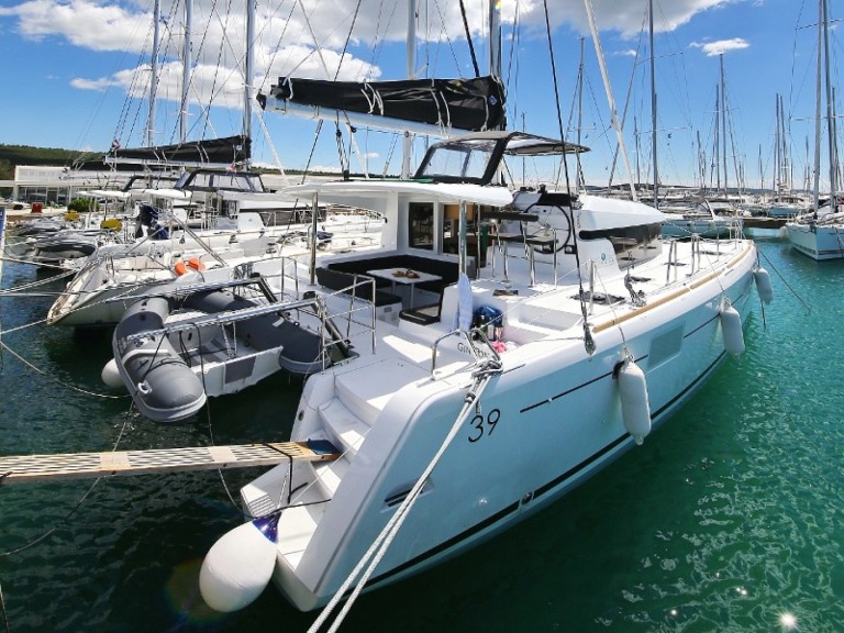 Rent a Lagoon Lagoon 39 Sukošan