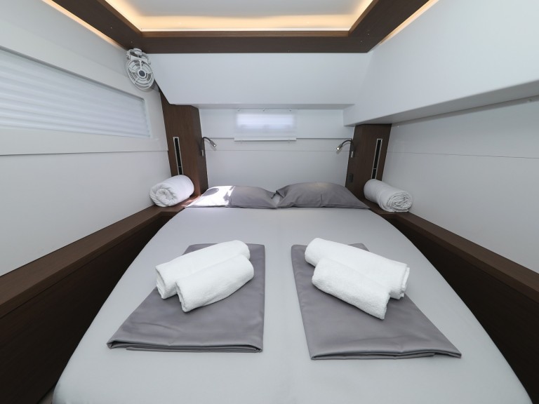 Yacht charter Sukošan cheap Lagoon 46