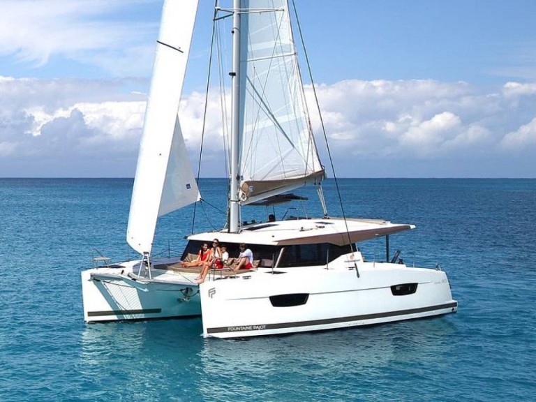 Yacht charter Arzon cheap Lucia 40