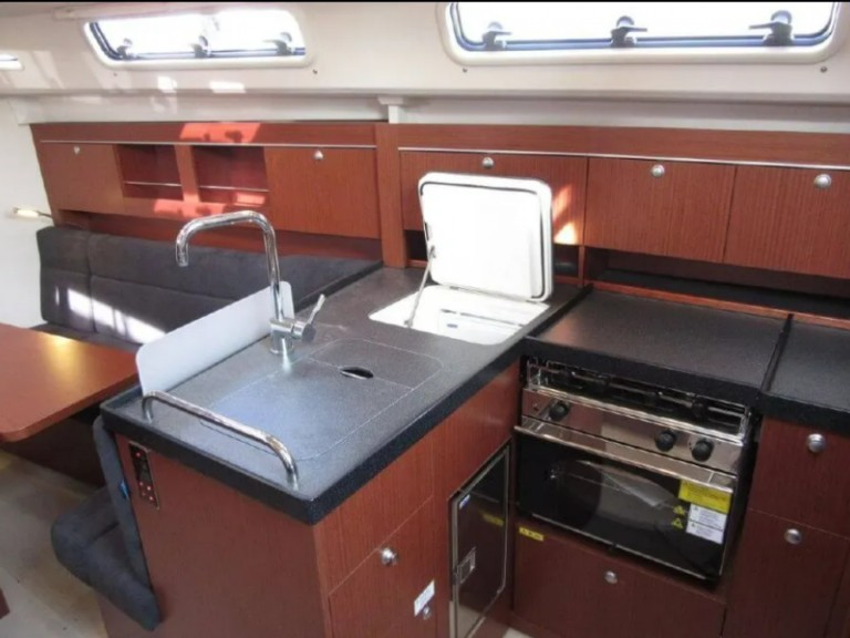 Rent a Hanse Hanse 345 Cogolin