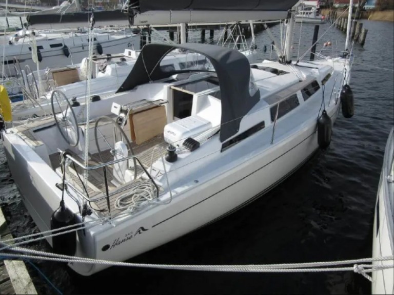 Yacht charter Cogolin cheap Hanse 345