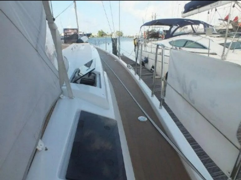 Sailboat rental with or without captain Hanse Cogolin