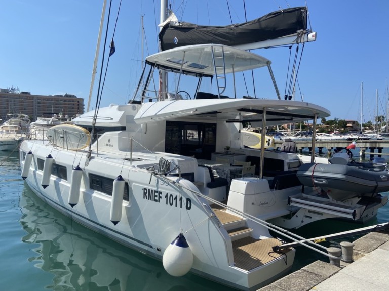 Rent a Lagoon Lagoon 50 Furnari