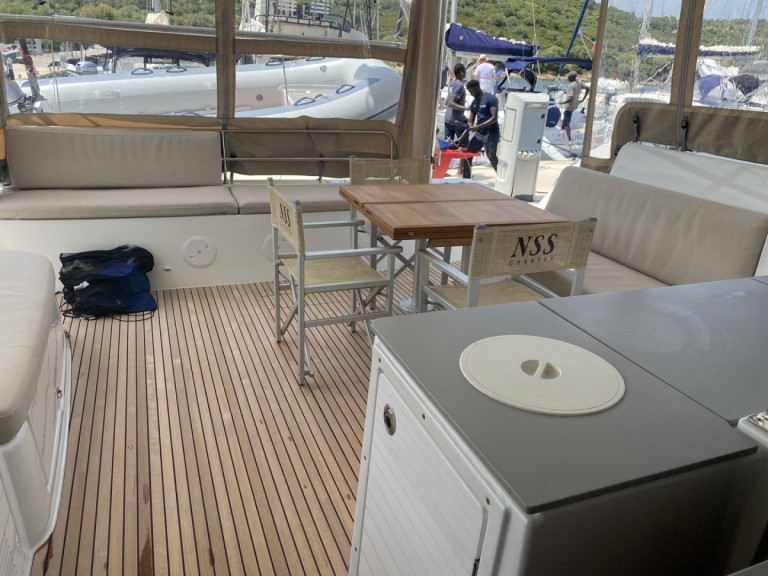 Yacht charter Cugnana Verde cheap Lagoon 46