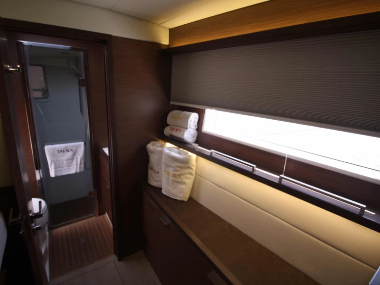 Rent a Lagoon Lagoon 620 Marigot