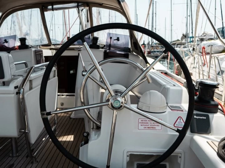 Rent a Jeanneau Sun Odyssey 419 Lefkáda