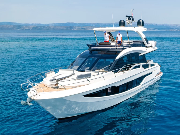 Luxury Yacht rental in Seget Donji - Galeon Galeon 640 Fly