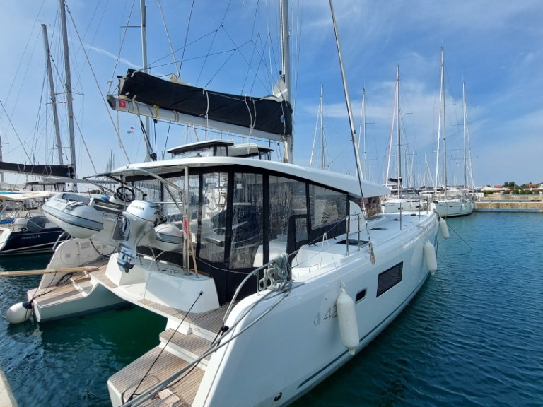 Catamaran rental with or without captain Lagoon Sukošan