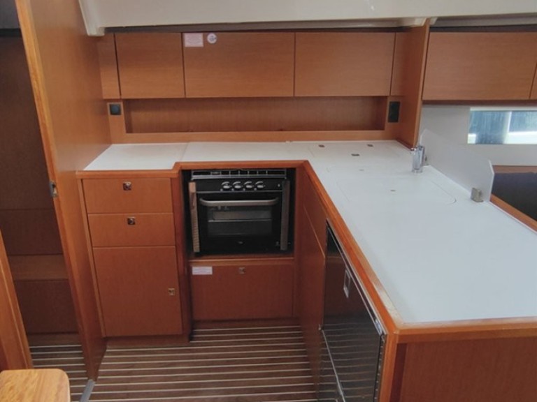 Sailboat rental in Alimos - Bavaria Bavaria C45