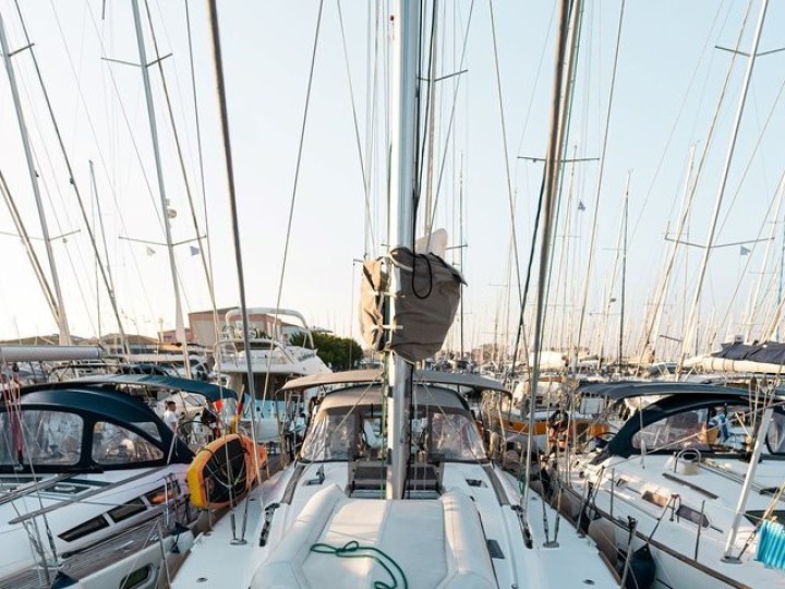 Sailboat rental in Lefkáda - Jeanneau Sun Odyssey 479