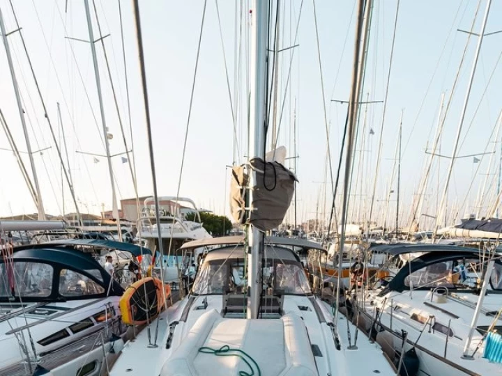 Sailboat rental in Lefkáda - Jeanneau Sun Odyssey 479