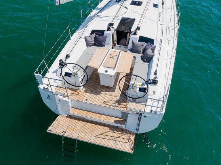 Sailboat rental in Zadar - Bénéteau Oceanis 40.1