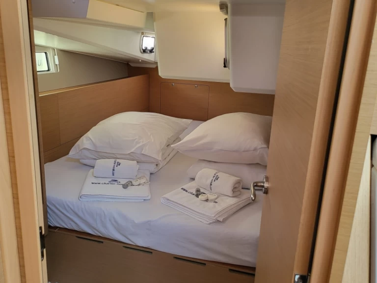 Sailboat for rent Biograd na Moru at the best price