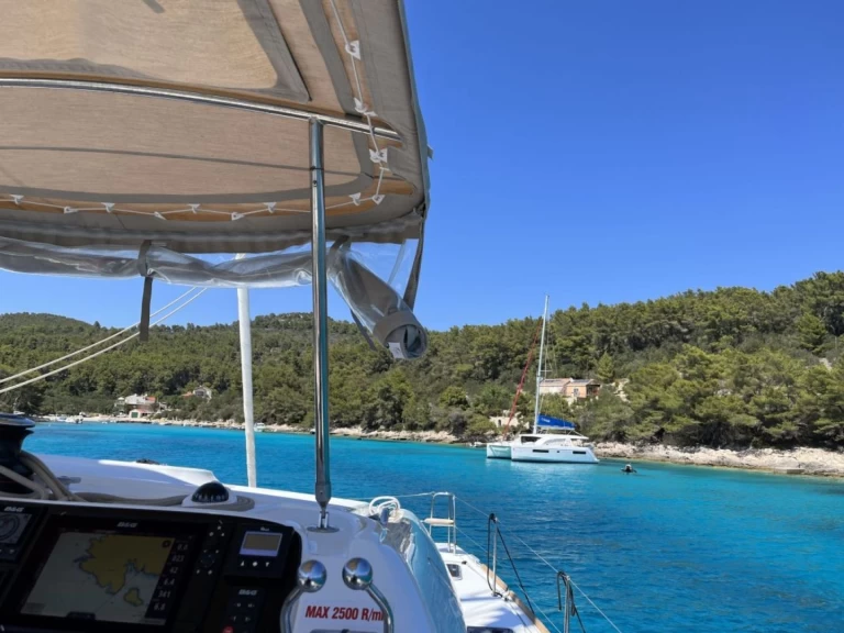 Catamaran rental in Rogač - Lagoon Lagoon 40