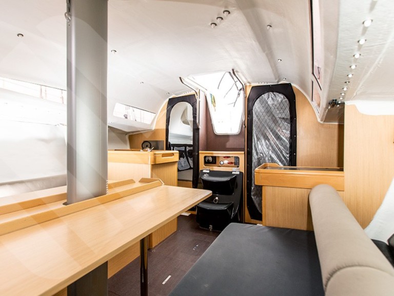 Bareboat Rental Sailboat Jeanneau with a boat licence