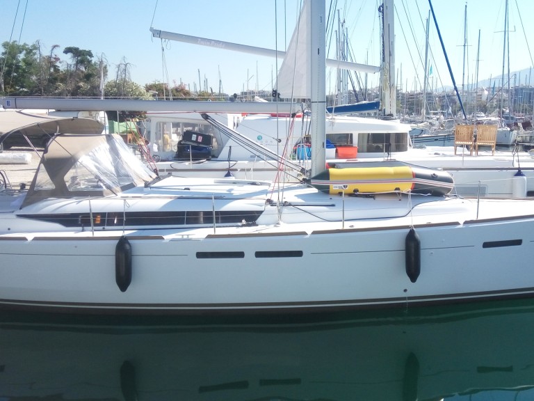 Sailboat rental with or without captain Jeanneau Alimos