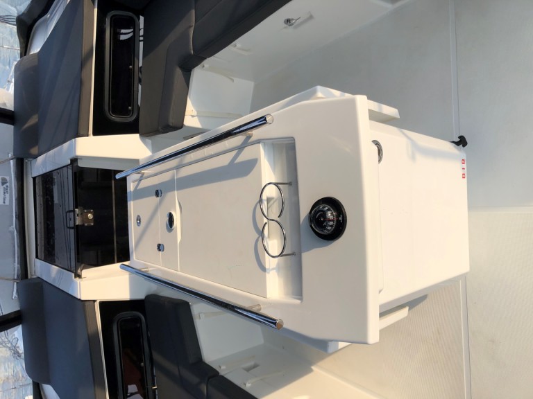 Sailboat for rent Alimos at the best price