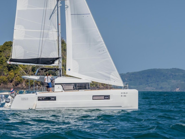 Boat rental Lagoon Lagoon 40 in Ao Po on Samboat