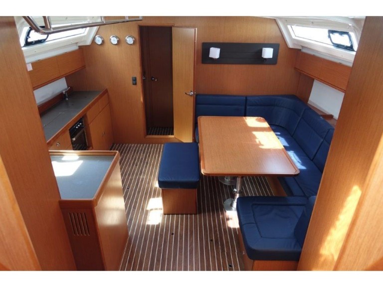 Sailboat rental in Olbia - Bavaria Cruiser 46