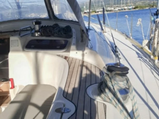 Sailboat for rent Lefkáda at the best price
