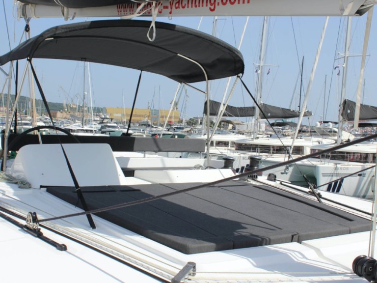 Bareboat Rental Catamaran Lagoon with a boat licence