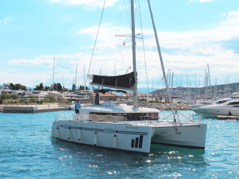 Lagoon Lagoon 450 F charter bareboat or captained in  Seget Donji
