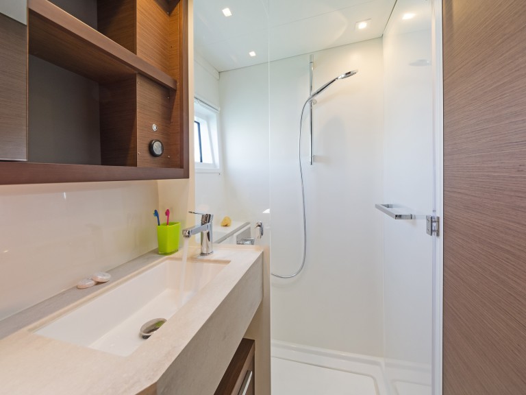 Catamaran rental in Alimos - Lagoon Lagoon 46