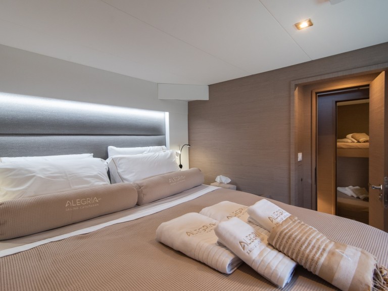 Catamaran rental in Pylos - Fountaine Pajot Saona 47