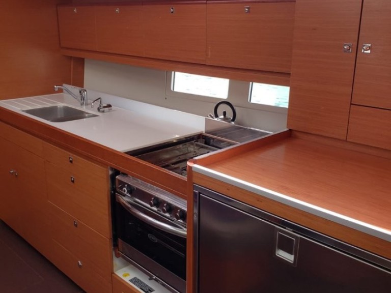 Rent a Dufour Dufour 460 Grand Large Palma de Mallorca