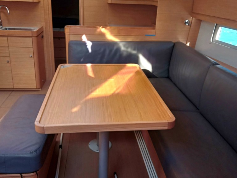 Dufour Dufour 460 Grand Large in Furnari on SamBoat