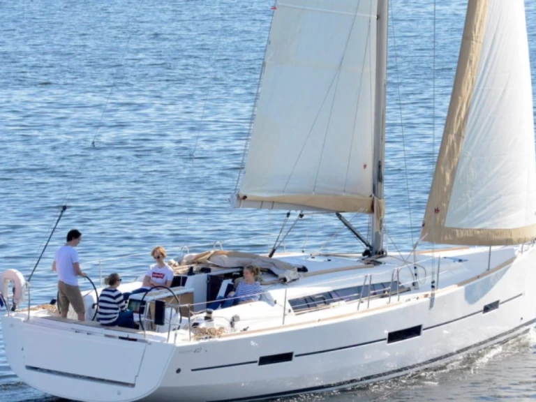 Boat rental Dufour Dufour 412 Grand Large in Anse Marcel on Samboat