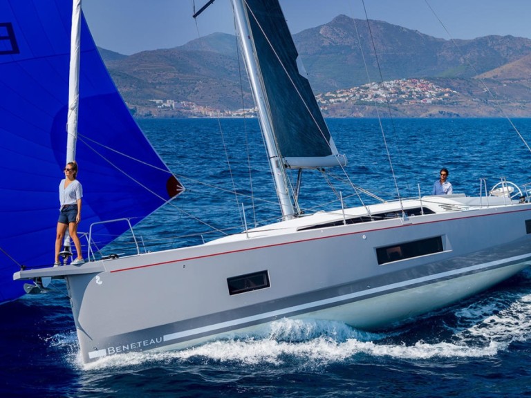 Bareboat Rental Sailboat Bénéteau with a boat licence