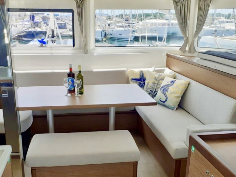 Lagoon Lagoon 46 in Šibenik on SamBoat