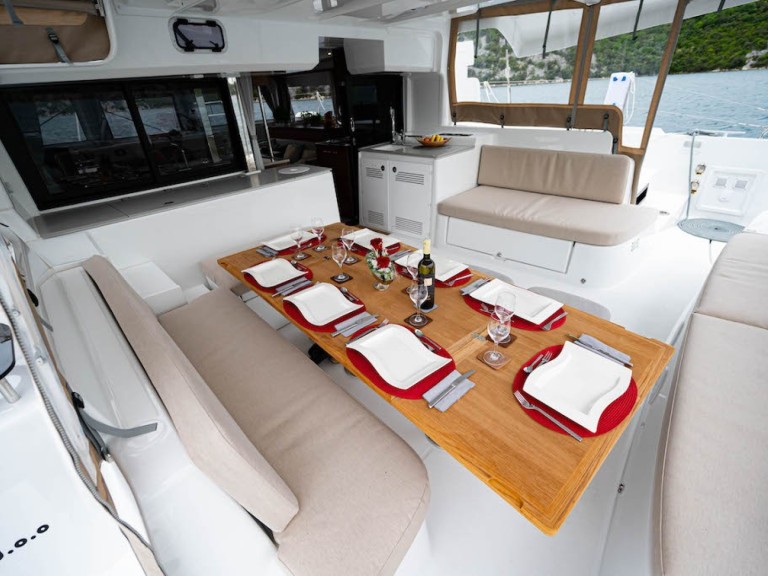 Boat rental Lagoon Lagoon 46 in Šibenik on Samboat