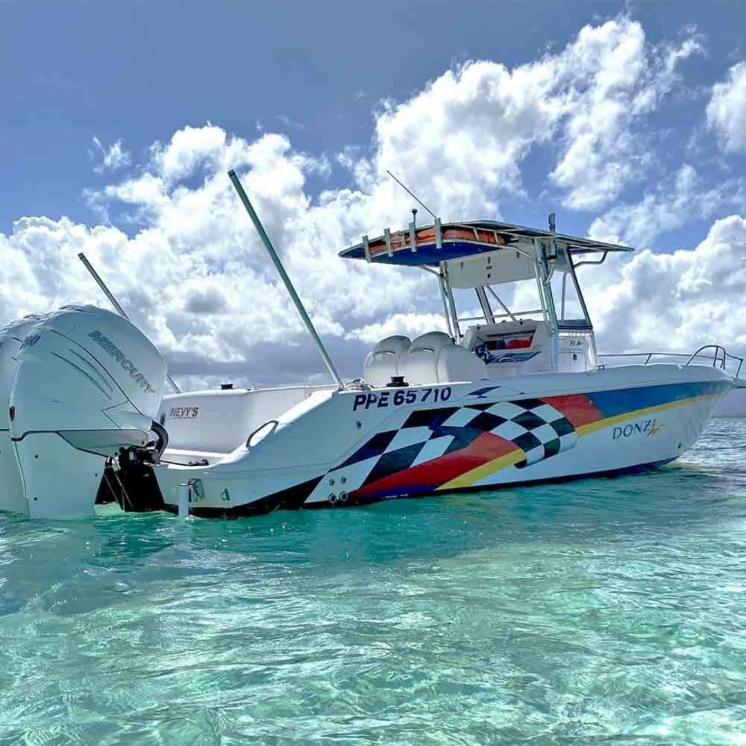 Rent a Motorboat donzy 35 ZF in Le Gosier (NEVY'S) | SamBoat