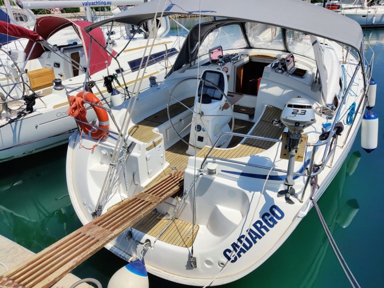 Bareboat Rental Sailboat Bavaria with a boat licence