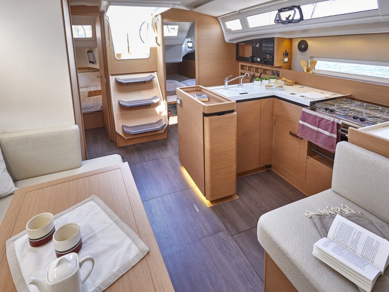 Sailboat for rent Pula at the best price